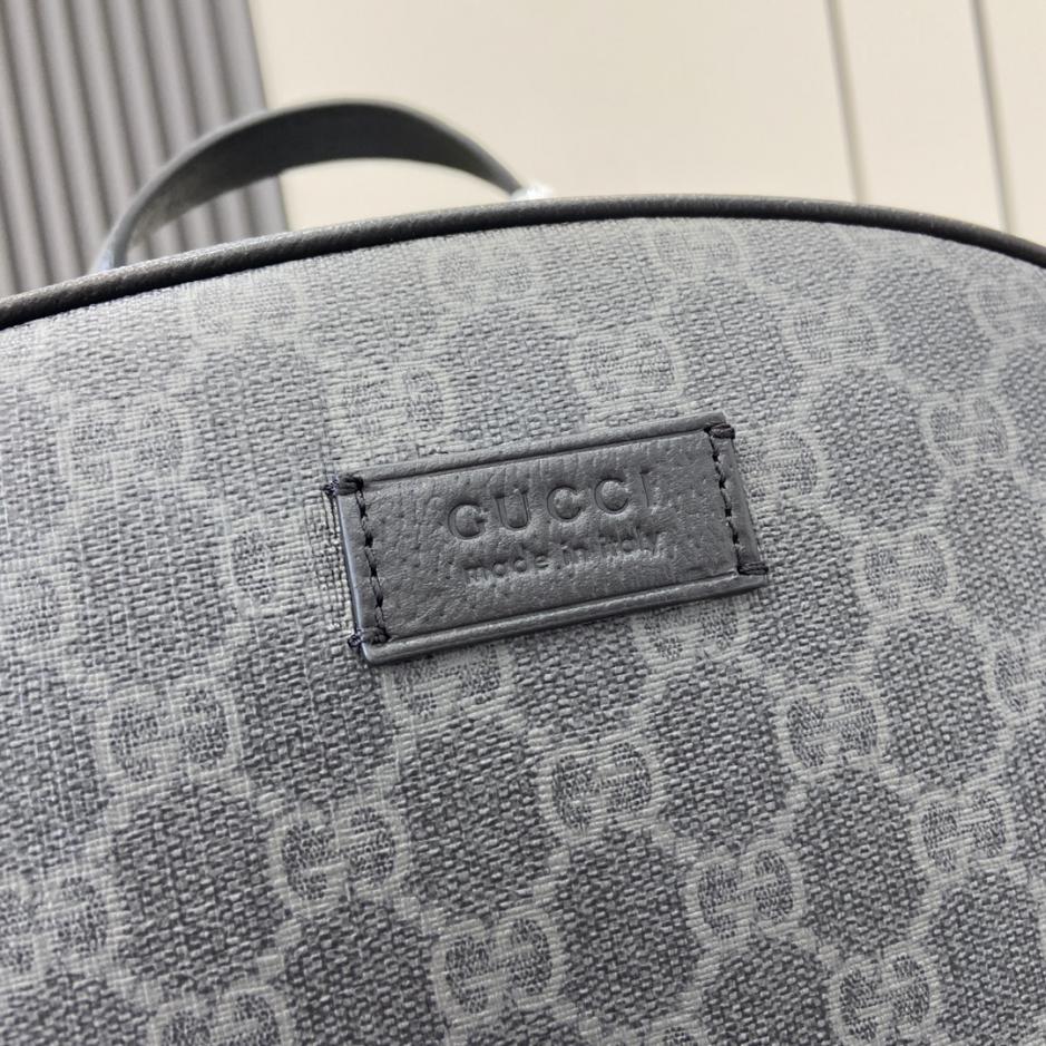 Mini borsa a tracolla Gucci zaino GG medio con firma GG