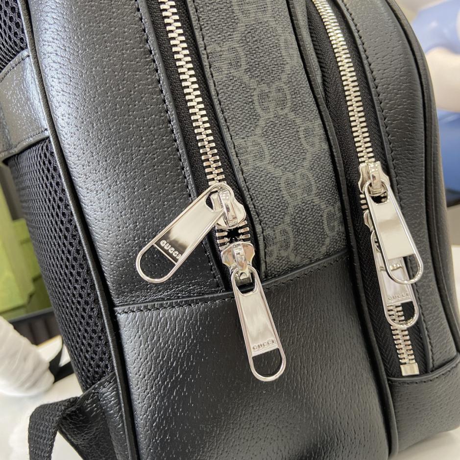 Mini borsa a tracolla Gucci zaino GG medio con firma GG