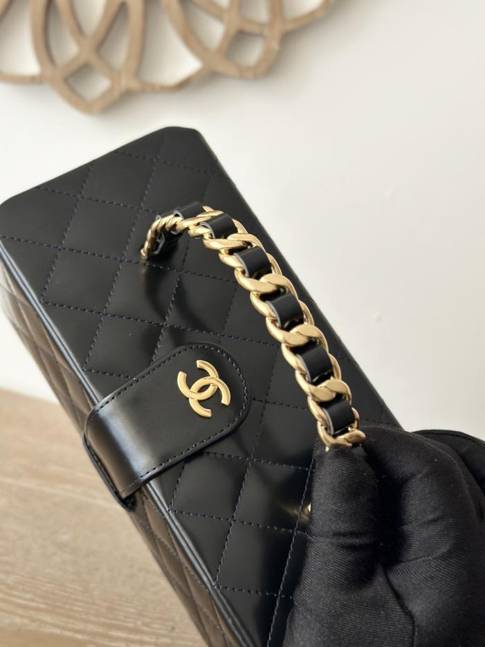 Borsa per cosmetici vintage Chanel
