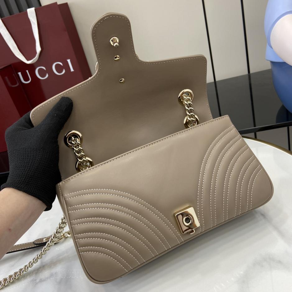 Mini borsa trapuntata serie Gucci GG Marmont