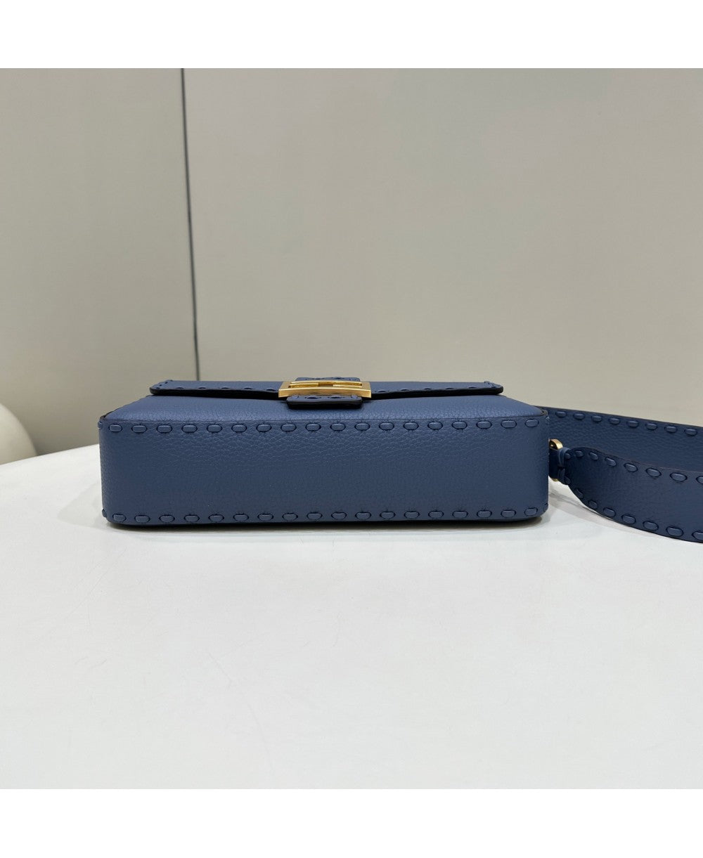 FENDI Baguette