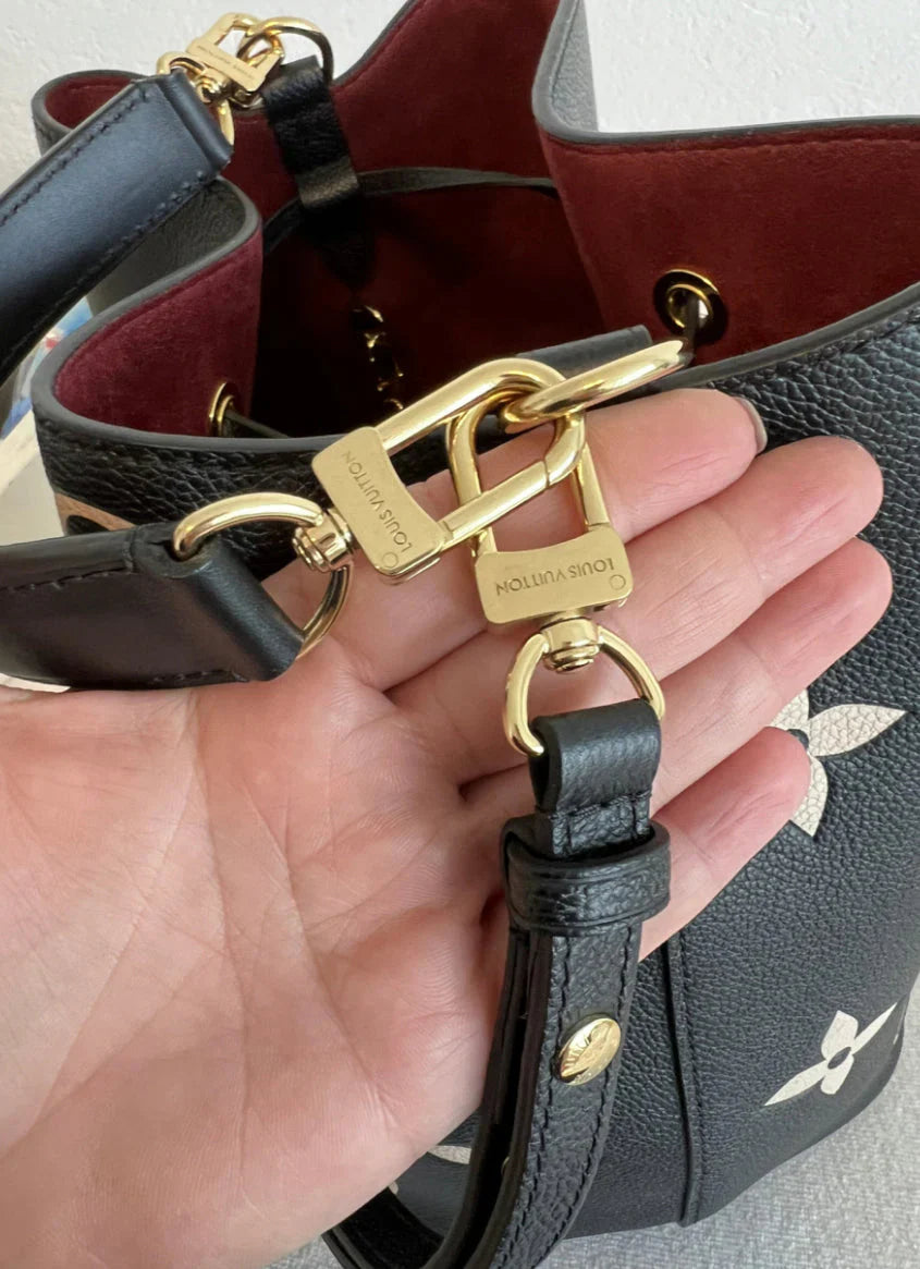 Louis Vuitton Borsa NeòNoè MM in Pelle Monogram Giant - Nero